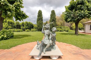 Property grounds - Auri Room – Marinsky with Shared Garden, Wi-Fi and Air Conditioning (Pietrasanta)