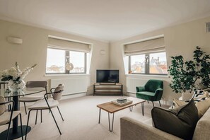 TV - The Eccleston  - Bright 2BR in Belgravia (London)