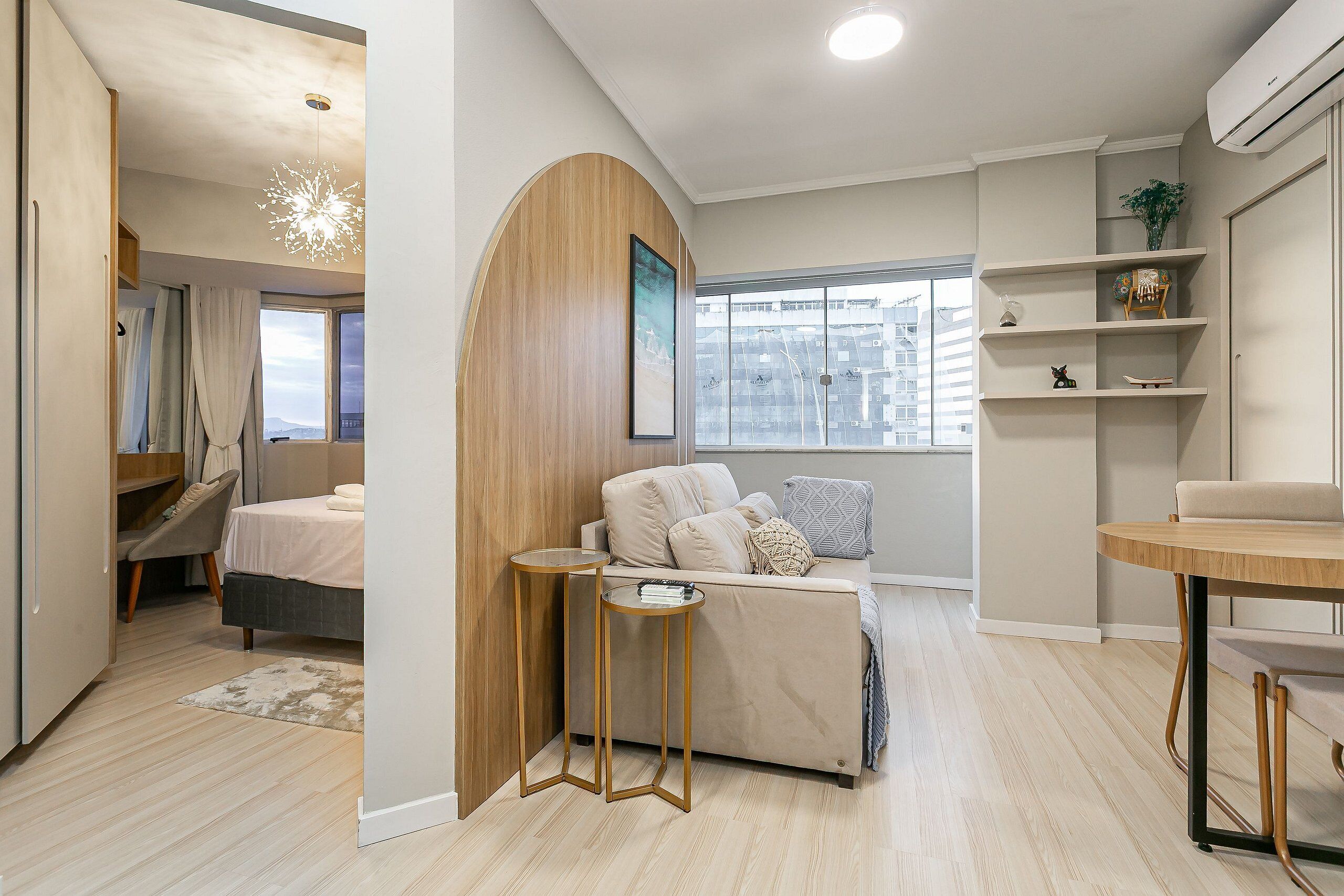 Iron/ironing board, Internet