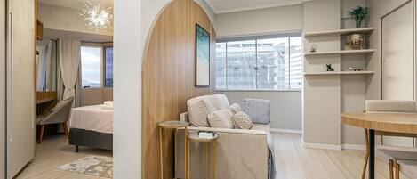 Fer et planche Ă repasser, accĂšs Internet