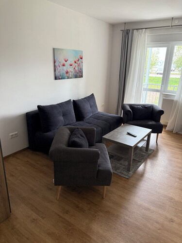 Fully furnished apartment on the ground floor with balcony and WLAN