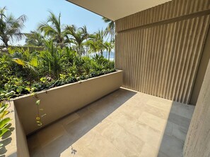 Terrace/patio - SPECTACULAR BEACHFRONT APARTMENT (ZIJUATANEJO GRO)