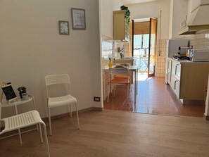 Microonde, forno, piano cottura
