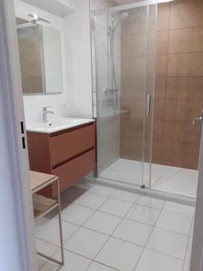 Shower, hair dryer