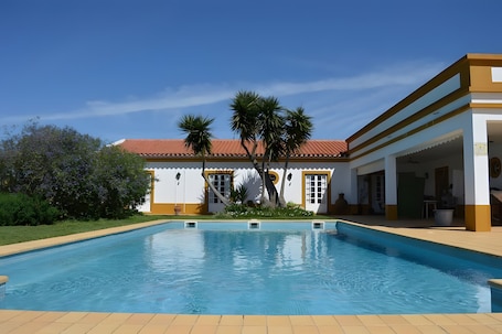 Pool. Alentejo Tranquility Retreat with Private Pool