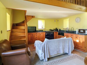 Living area - Maggie's Barn (Brecon)