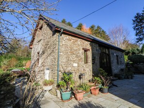 Exterior - Maggie's Barn (Brecon)