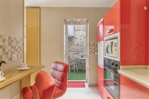 Interior - Holiday Home 'Corralitos Suite' with Mountain View, Wi-Fi and Air Conditioning (Algodonales)