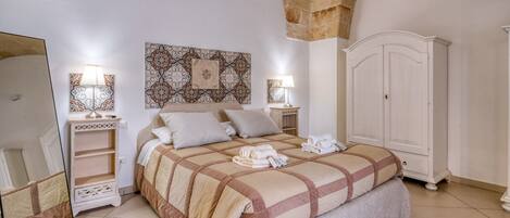 Strykejern/-brett, wi-fi og sengetøy