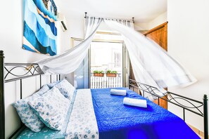 Deluxe Apartment, Ocean View, Beachfront - Cohen Smart House (Taormina)