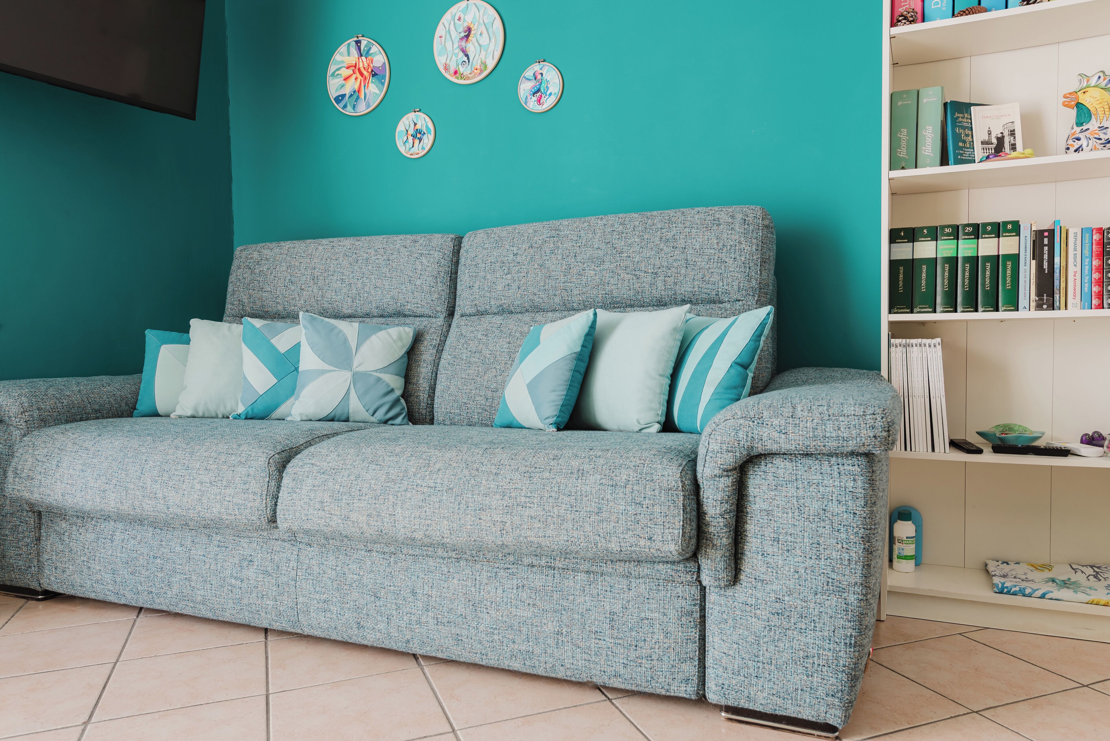 华丽公寓, 海洋景观, 海滨 | 起居区 | 40-英寸智能电视（配备数码频道）、电脑显示器、打印机