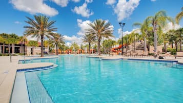 House (6 Bedrooms) | Property amenity