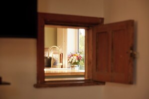 Cottage | Interior - The White House, Riverside Retreat (Norwich)