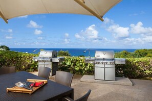Outdoor dining - The Westin Princeville Ocean Resort Villas - 2BR/2BA, Sleeps 6 (Princeville)