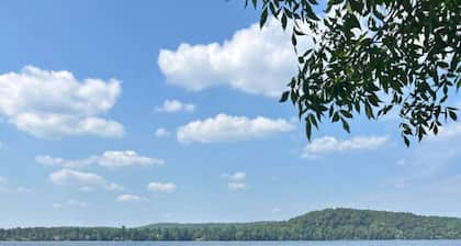 4BR Waterfront Escape w/Woodstoves & Large Dock