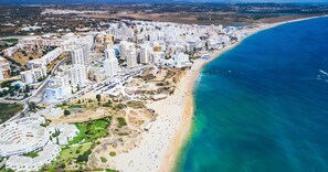 Vlak bij het strand