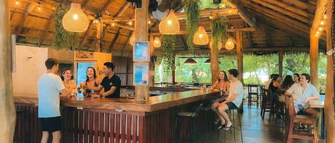 Bar (en el alojamiento)