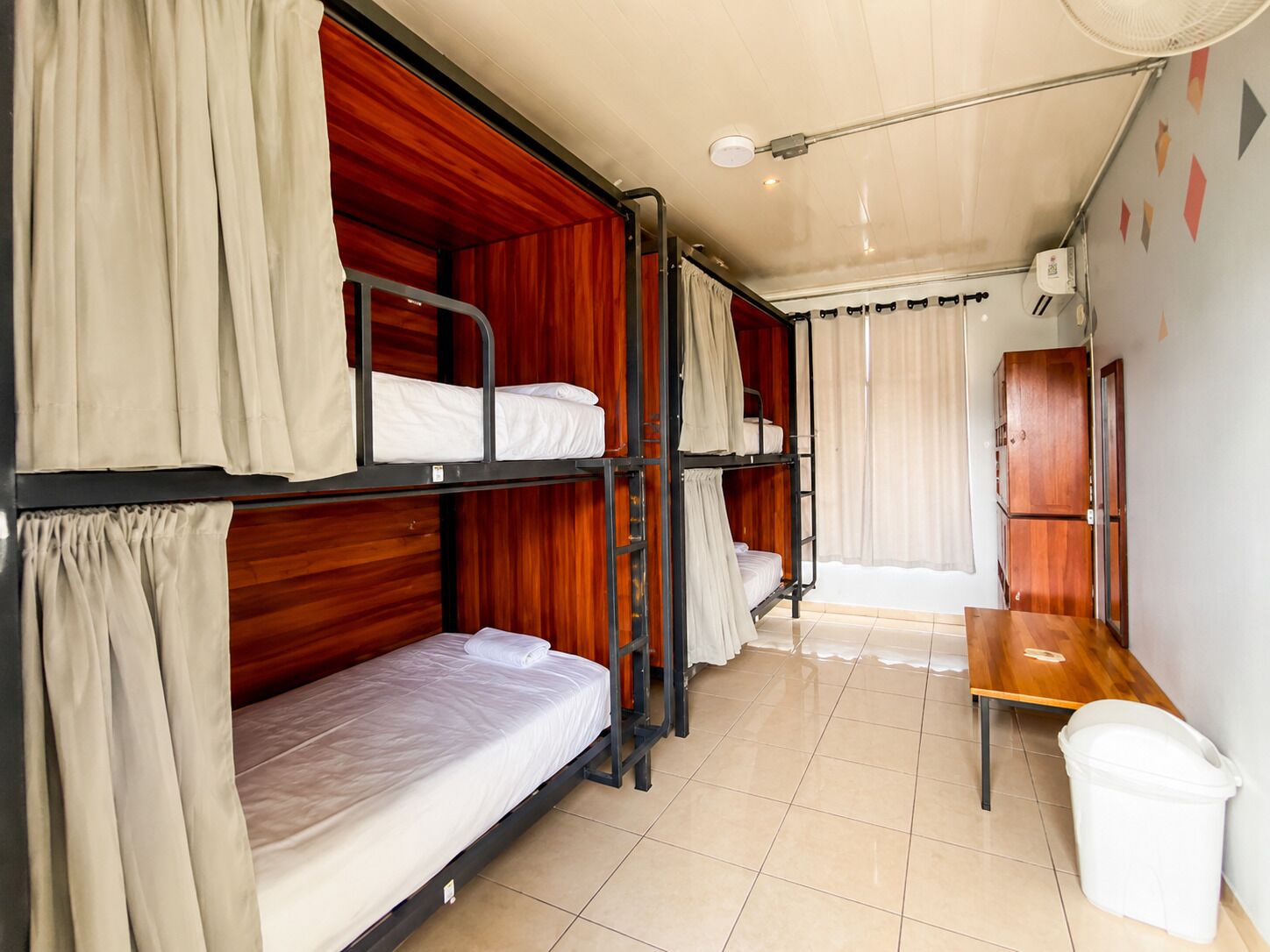 Free WiFi, bed sheets
