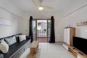 TV - Vacation Apartment 'Port Royale 1' with Shared Pool, Private Terrace and Wi-Fi (Arona)