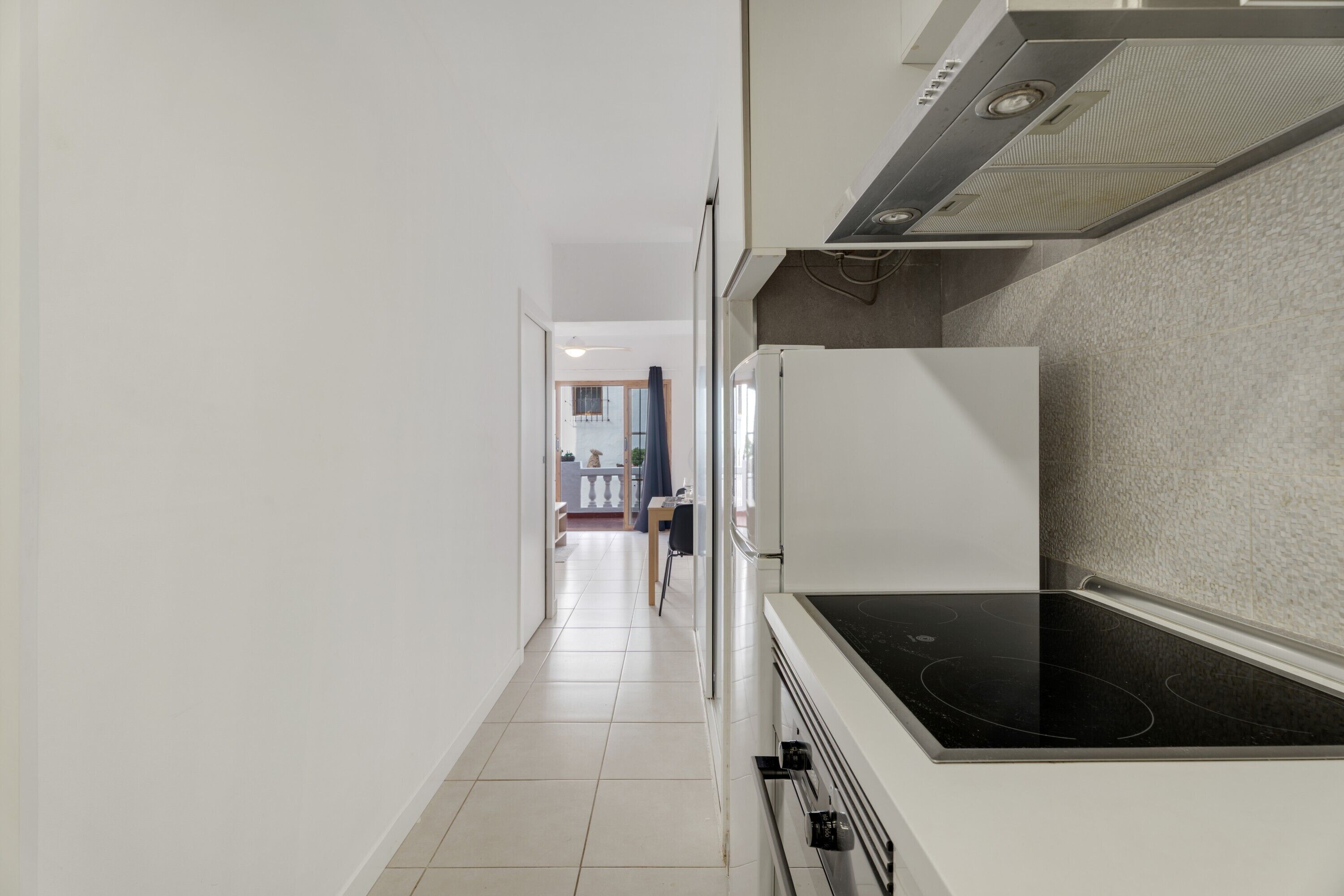 Refrigerador, microondas, horno y lavavajillas 