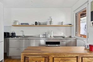 Fridge, microwave, oven, stovetop - Emotional House in St Moritz Cresta BoB (Saint Moritz)