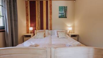 Apartment, Balcony, Lake View | Free WiFi