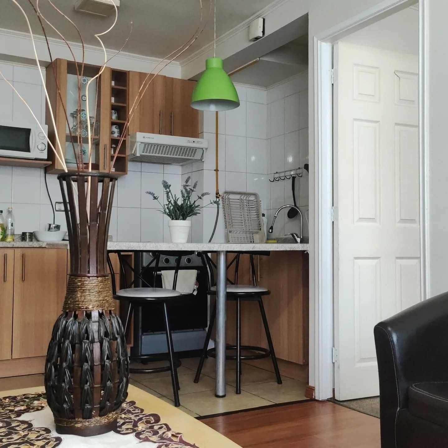 Comfort-Apartment, Terrasse, Blick auf den Innenhof | Esszimmer