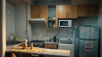 Căn hộ dành cho gia đình, 2 phòng ngủ, sân hiên, quang cảnh thành phố | Bếp riêng | Ấm điện