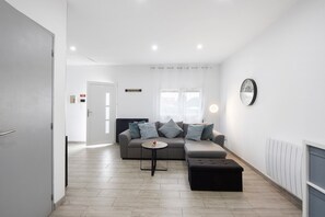 TV - Guesthouse dos Limites – Espinho (Espinho)