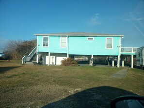 Exterior - Lovely 3-bedroom house with AC in Bolivar Peninsula (Bolivar Peninsula)