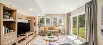 Blue Lodge | 1BR + Private Office for Remote Work