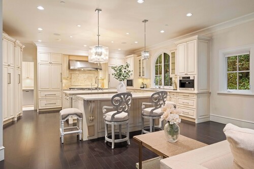 Luxury Spa Villa • Pool, Sauna, Steam & Hot Tub