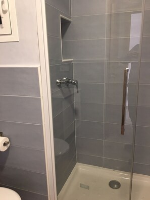 Hair dryer, towels, toilet paper - Nice apartment with wonderful sea views (Formentera)