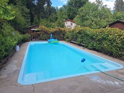 Cozy 1-bedroom cottage ,@famous bucktail fishing hole one block away! Lewiston