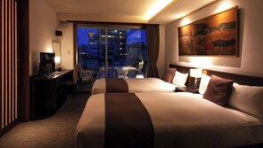 Työpöytä, ilmainen Wi-Fi, vuodevaatteet