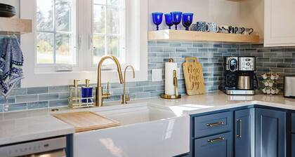 Design-forward Lakeview retreat near Bay Harbor