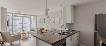 Stylish Suite by the Arena & Bites
