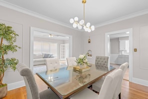 Dining - Casa Blue - Spacious and updated Home In Wyoming (Wyoming)