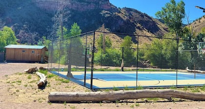 Riverfront cabin with a fitness center and a hot tub