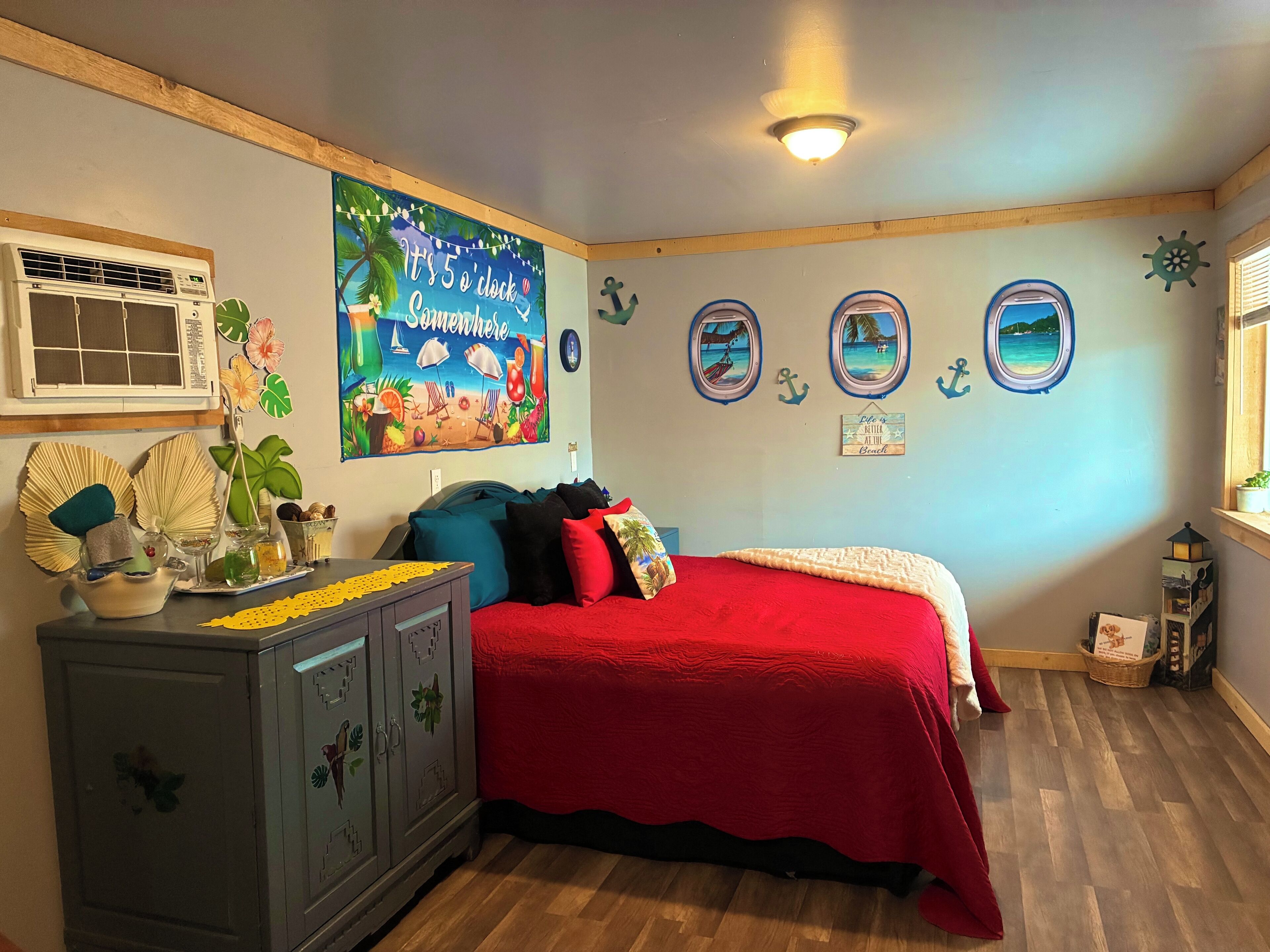 Iron/ironing board, WiFi, bed sheets, wheelchair access