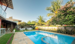 Apartment | Pool - House w/ Pool 200 m From the Beach Pro0003 (Camaçari)
