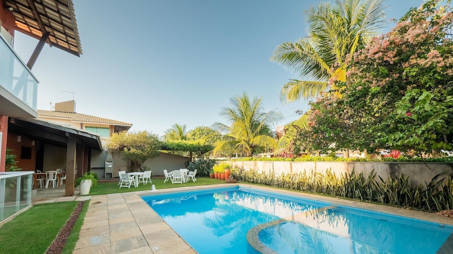 House w/ Pool 200 m From the Beach Pro0003