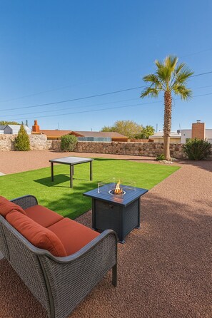 Terrace/patio - Casa Mercedes - 4 bedroom cozy family home (El Paso)