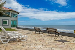 Basic Apartment | Terrace/patio
