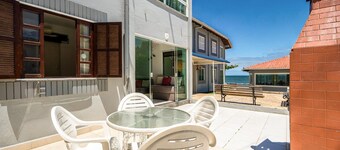 Condo. w/ Complete Leisure Facilities on the Beachfront in Itajuba - Cfis