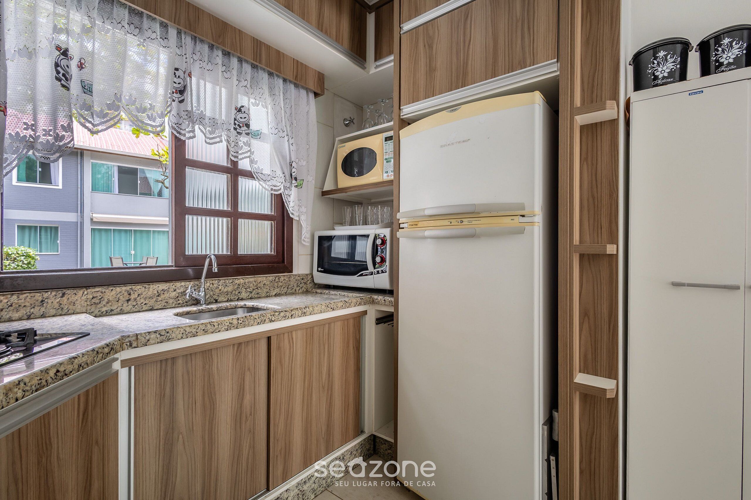 Departamento básico | Cocina privada