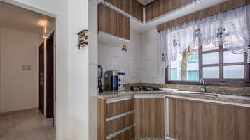 Departamento básico | Cocina privada