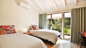 Room - The Paddock in Berry (Berry)