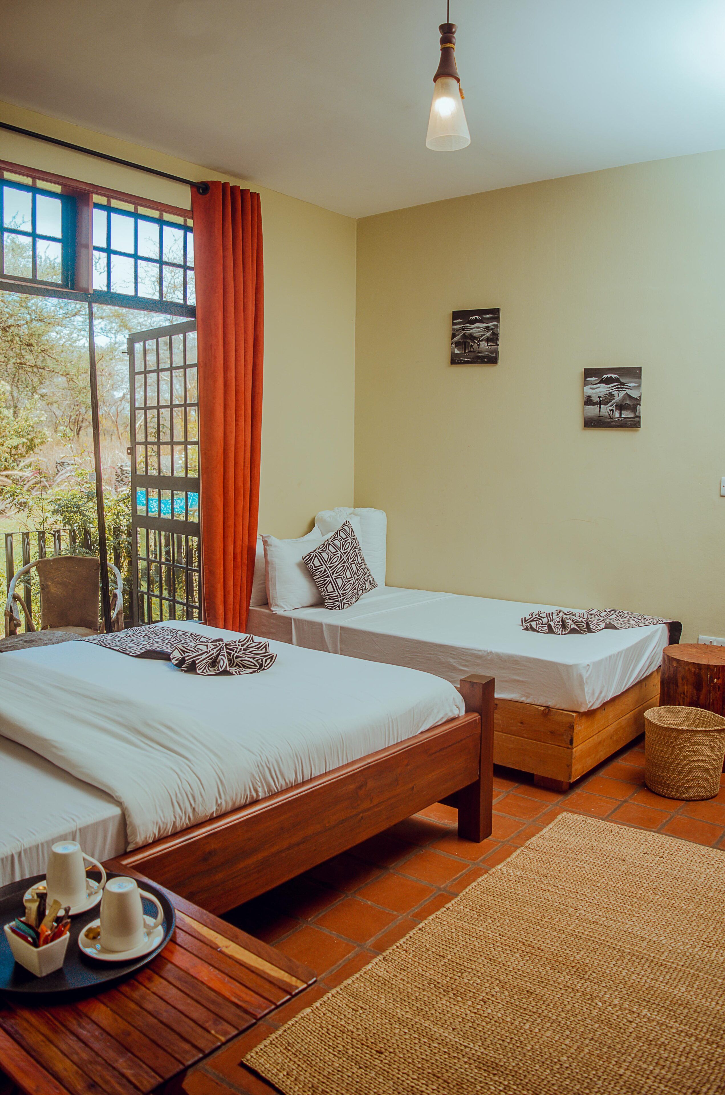 Triple Room | Blackout drapes, free WiFi, bed sheets