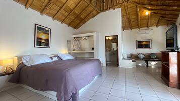 Coffres-forts dans les chambres, fer et planche à repasser